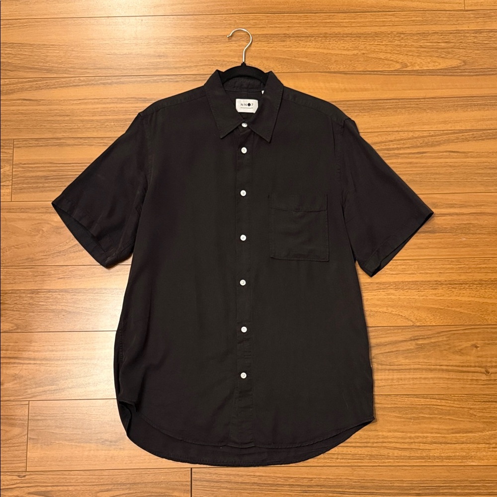 Elegant Black Men's Casual Button Down Shirt